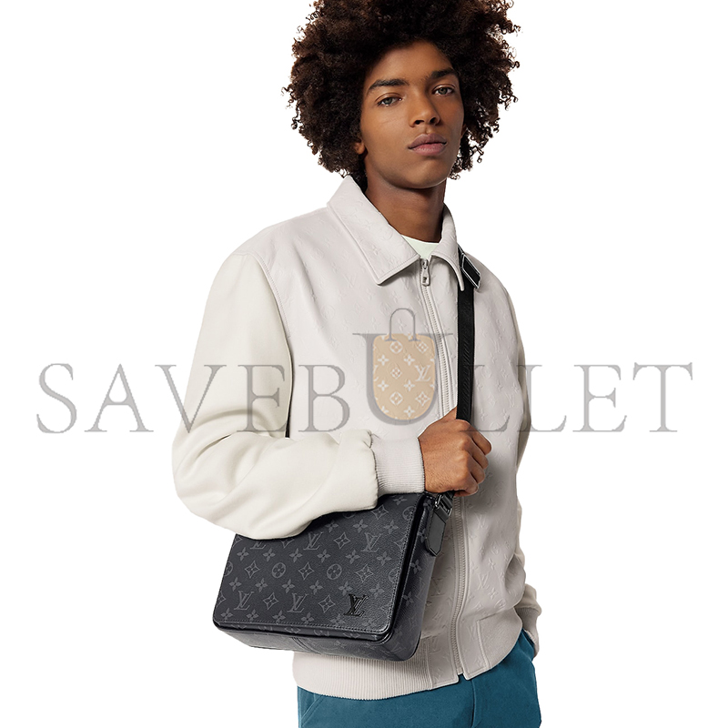 LOUIS VUITTON MASTER DISTRICT PM M46255 (26*20*7cm)